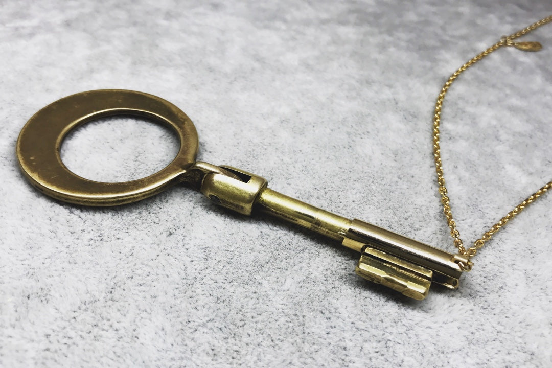 An old key - 一枚老钥匙 - aurumspeak