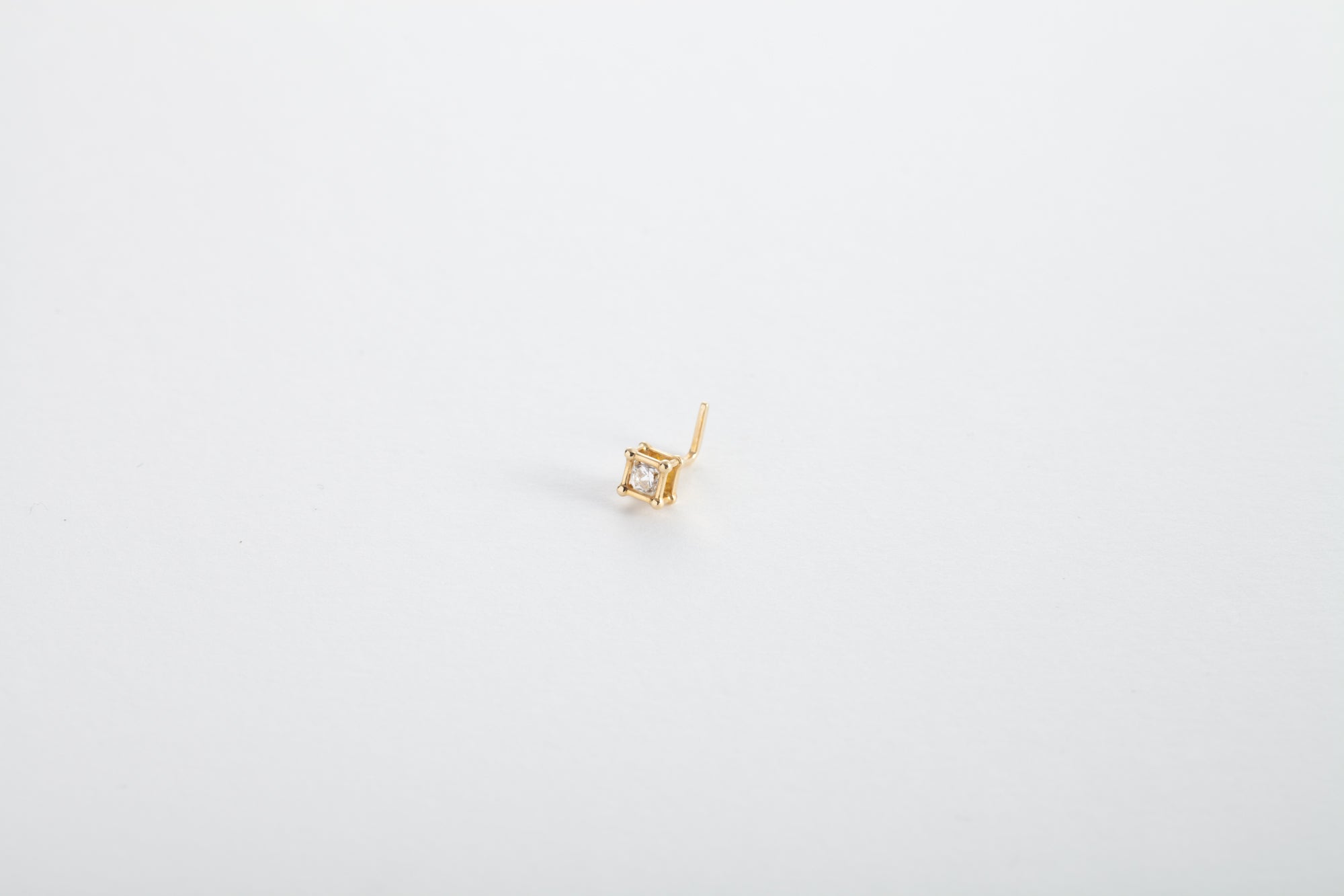 Cube Diamond Ear Stud - 正方形钻石耳钉 - aurumspeak