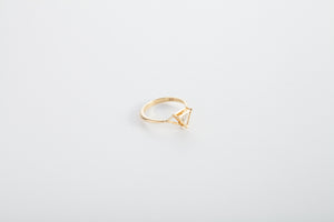 Triangle Diamond Ring - 三角形钻石戒指 - aurumspeak